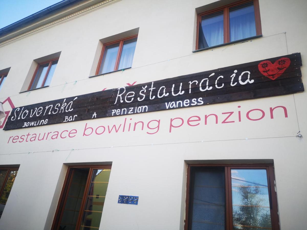 Slovenska Restauracia - A Penzion Vaness Vojkovice (Brno-Country) Exteriér fotografie